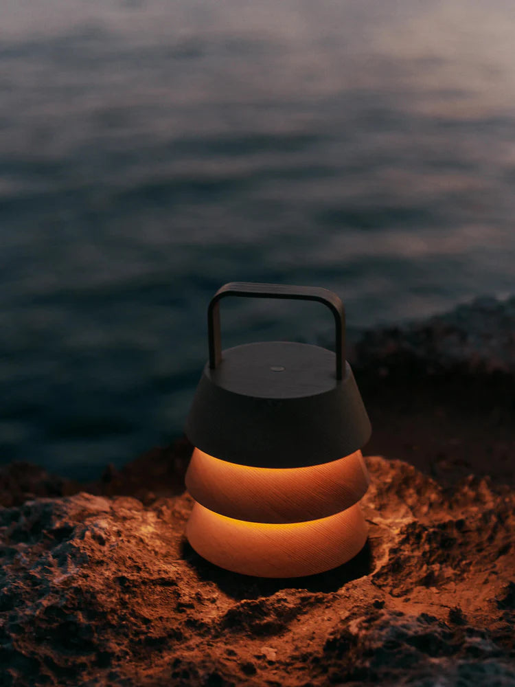 BÄRBAR LAMPA "LUVER"
