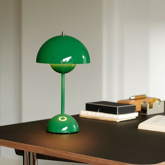 BORDSLAMPA "FLOWERPOT VP9" 13 FÄRGER