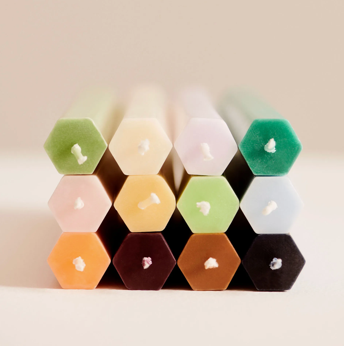 HEXAGON CANDLE DARK